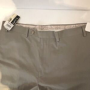 MEN'S LAUREN RALPH LAUREN TAUPE CHINOS SIZE 38W X 32L. NEVER WORN!